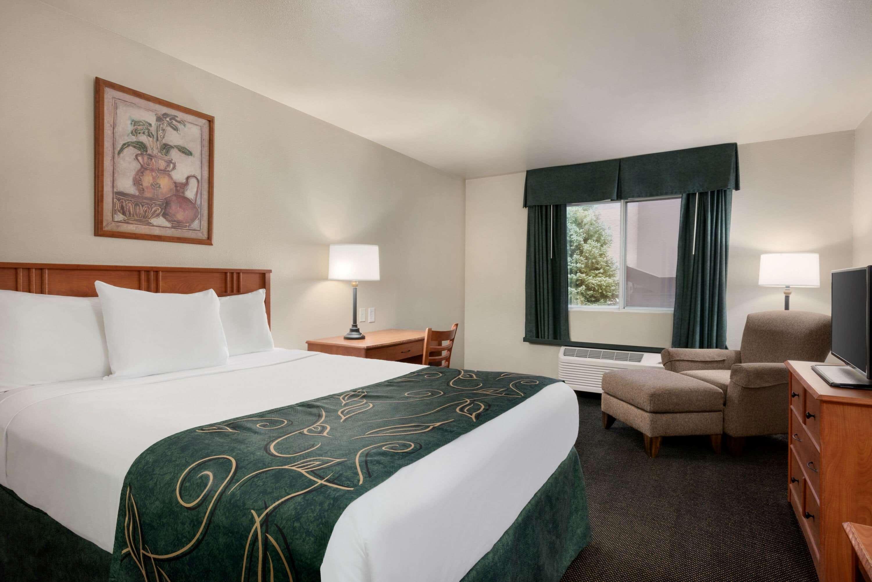 Travelodge By Wyndham Clinton Valley West Court Exterior foto