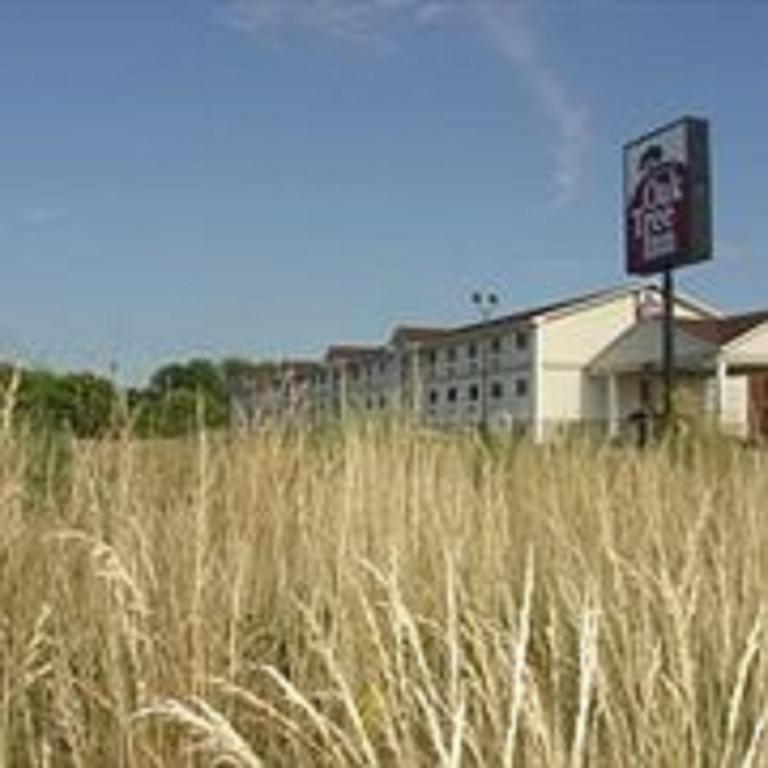 Travelodge By Wyndham Clinton Valley West Court Exterior foto